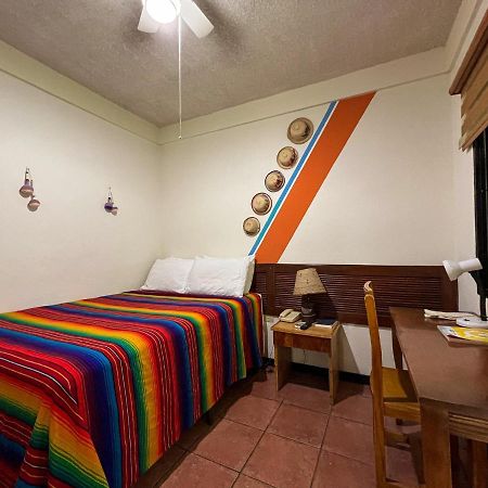 Hotel Arbol De Fuego サンサルバドル エクステリア 写真