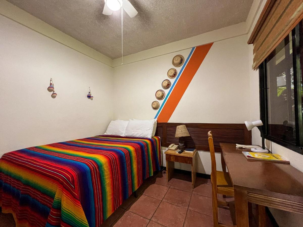 Hotel Arbol De Fuego サンサルバドル エクステリア 写真